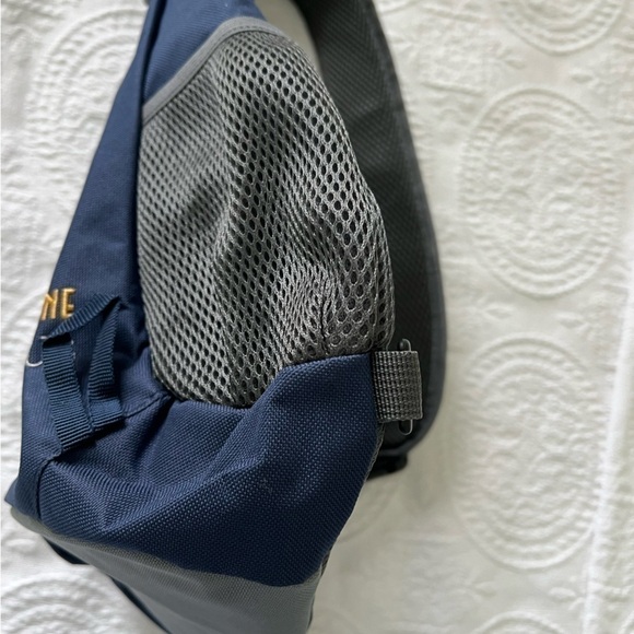 Disney Cruise Line Cast  Away Club NEW Sling Backpack Size Medium. - Picture 9 of 13